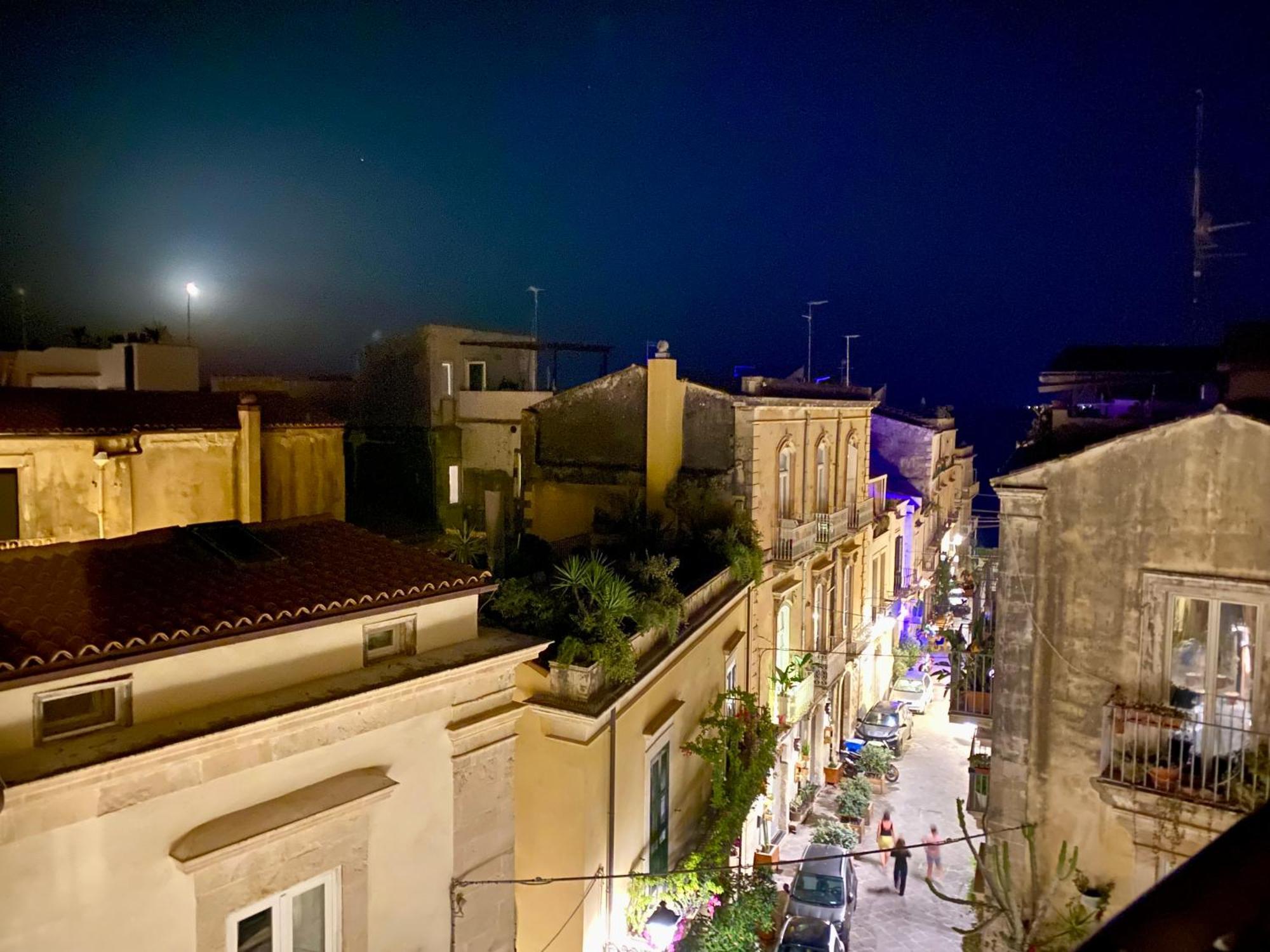 Elegante Appartamento In Palazzo Storico Ortigia Syracuse Extérieur photo