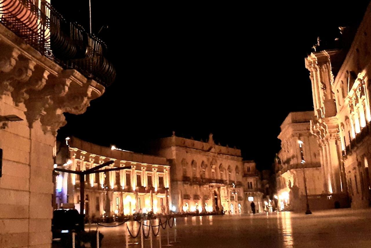 Elegante Appartamento In Palazzo Storico Ortigia Syracuse Extérieur photo